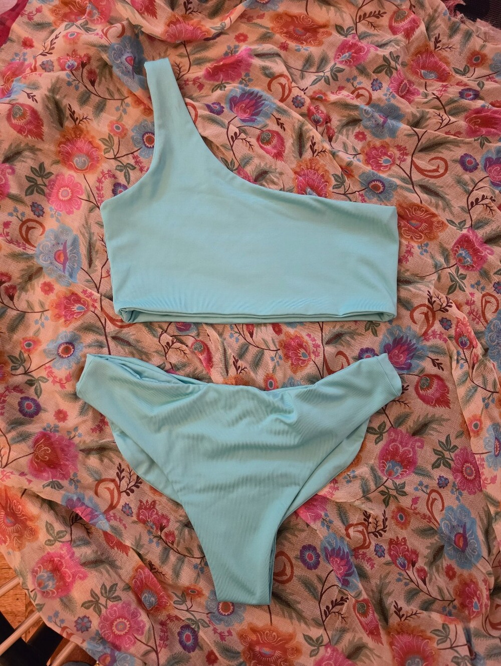 Londre One-Shoulder Scrunch Bikini S/M - Picture 2 of 2
